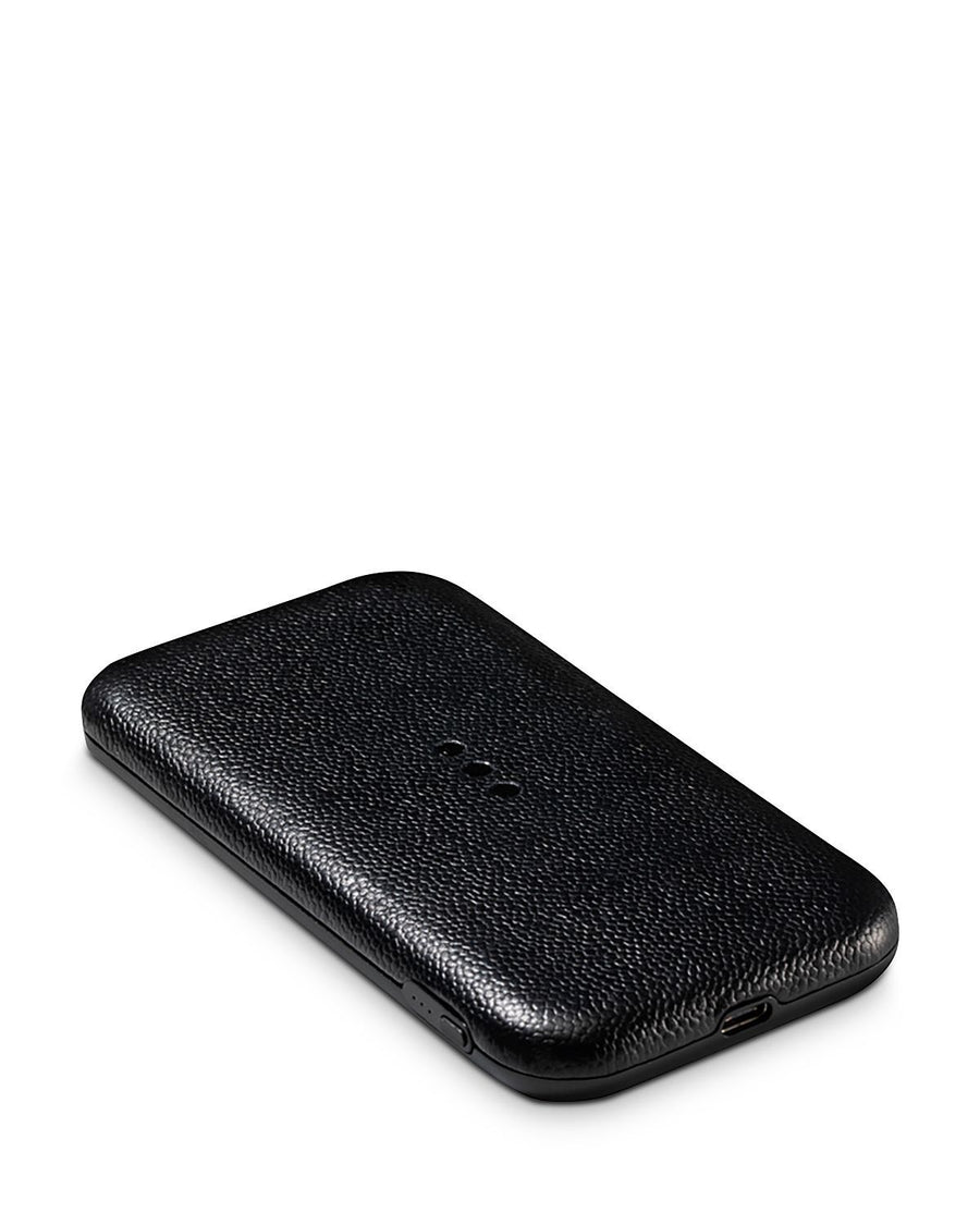 Courant Carry Leather Wireless Charger Black