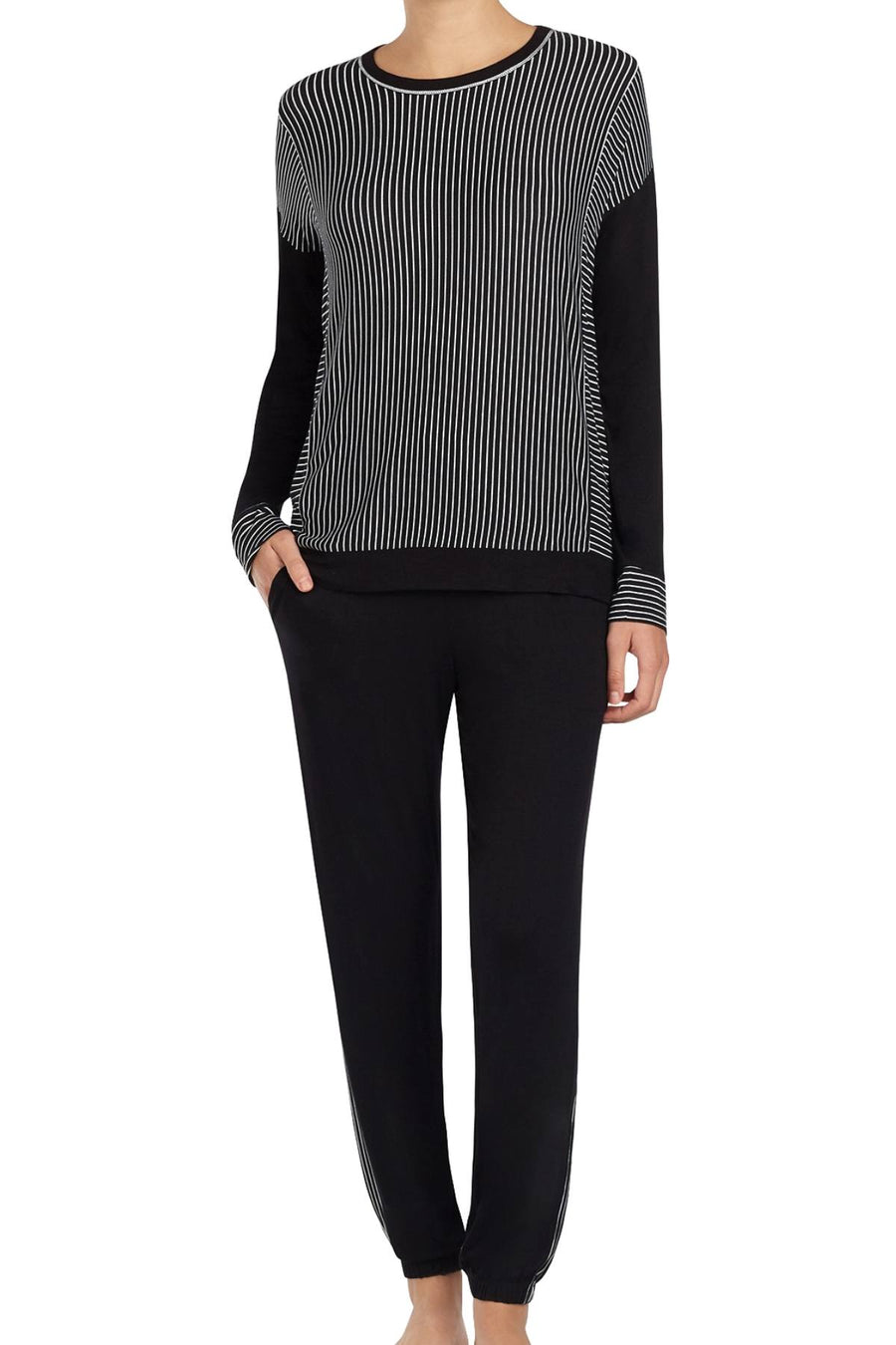 DKNY Black/White Contrast-Panel Lounge Set