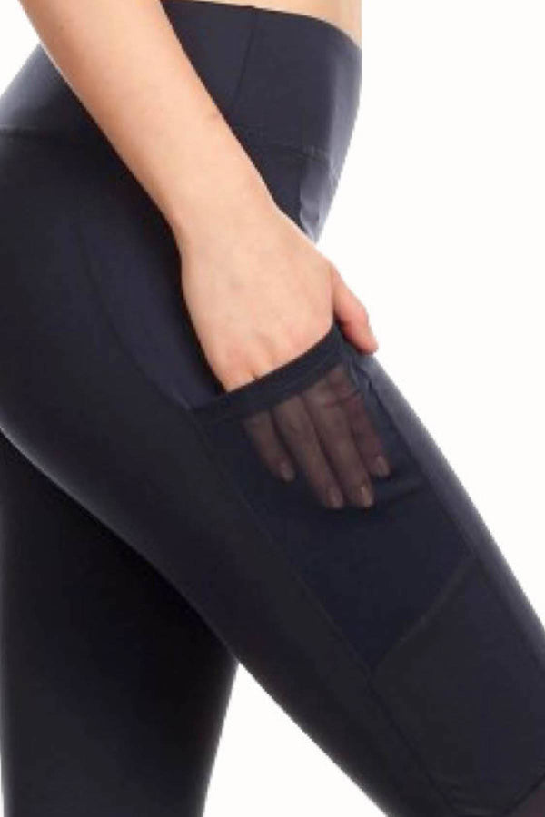 ShoSho Blueberry Side-Pocket Contrast-Mesh-Panel Capri
