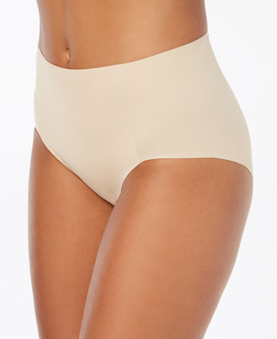 Wacoal Beyond Naked Brief We121005 Macaroon