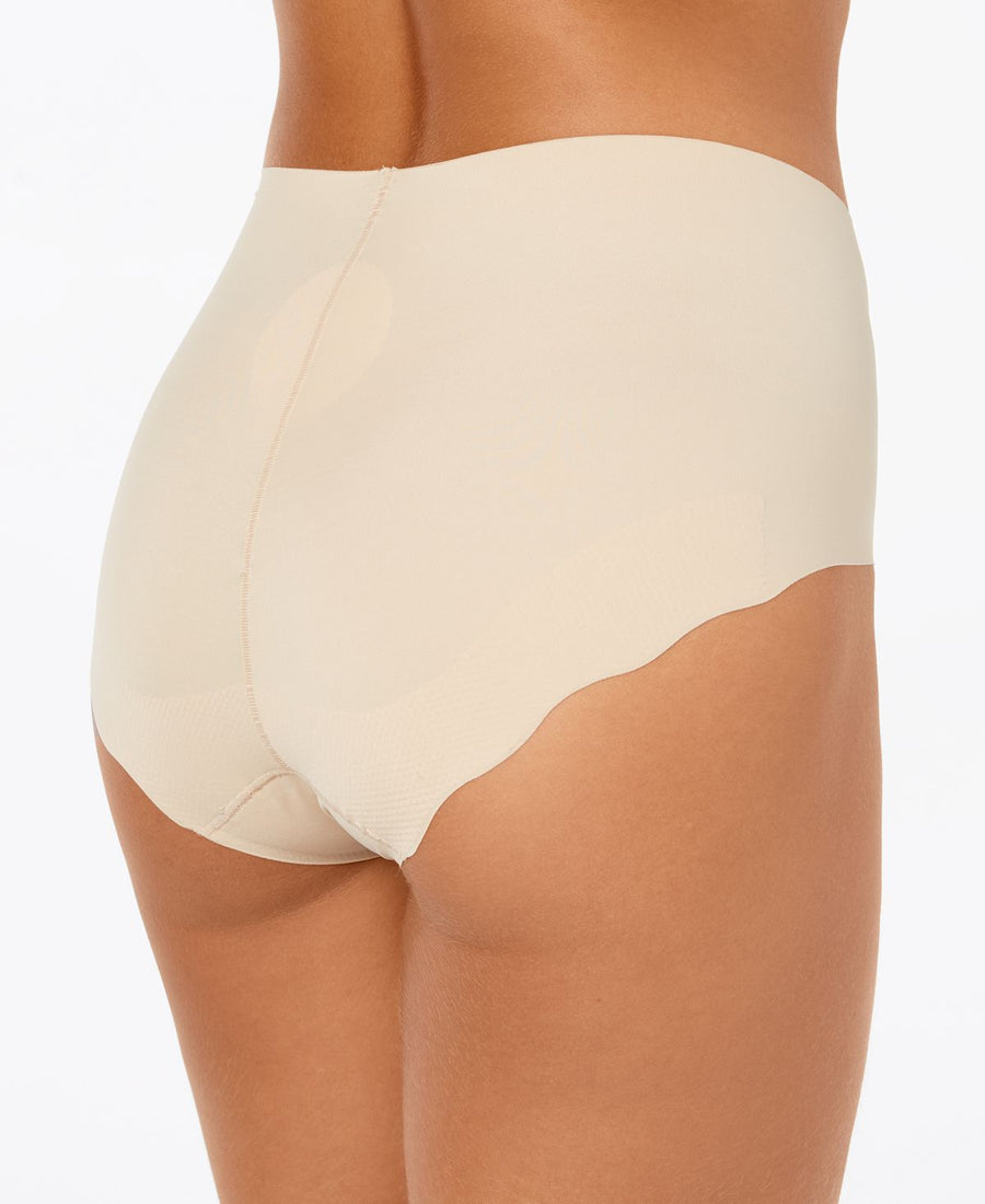 Wacoal Beyond Naked Brief We121005 Macaroon